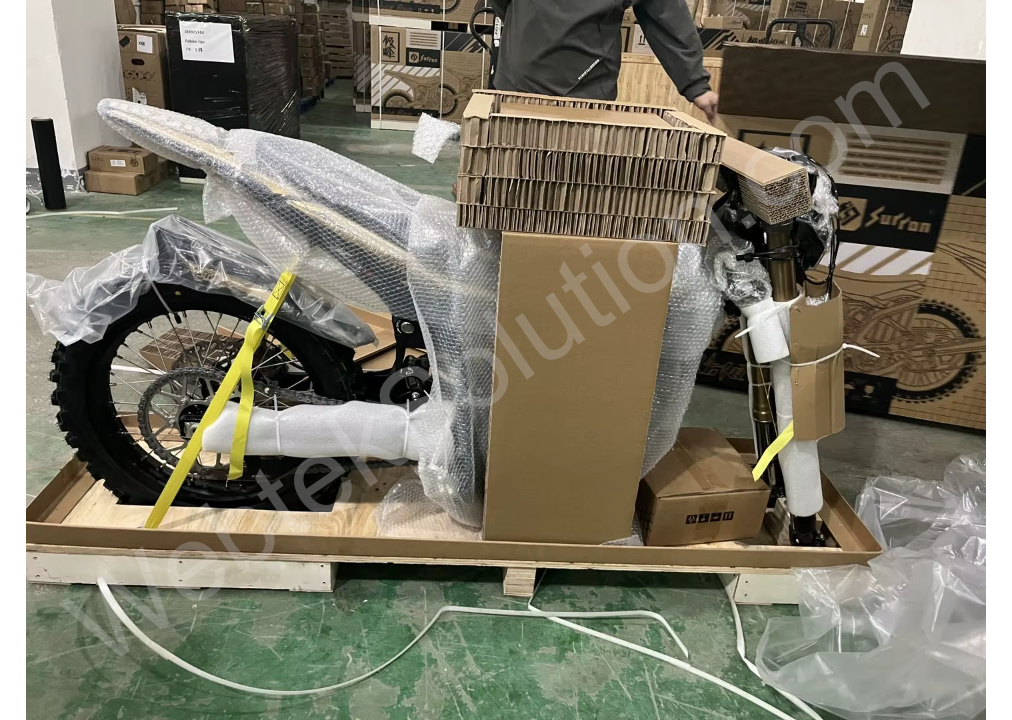 2025 Ultra Bee – 74 V 60 Ah Electric Dirt Bike 21 kW Mid‑Motor Power - Image 4